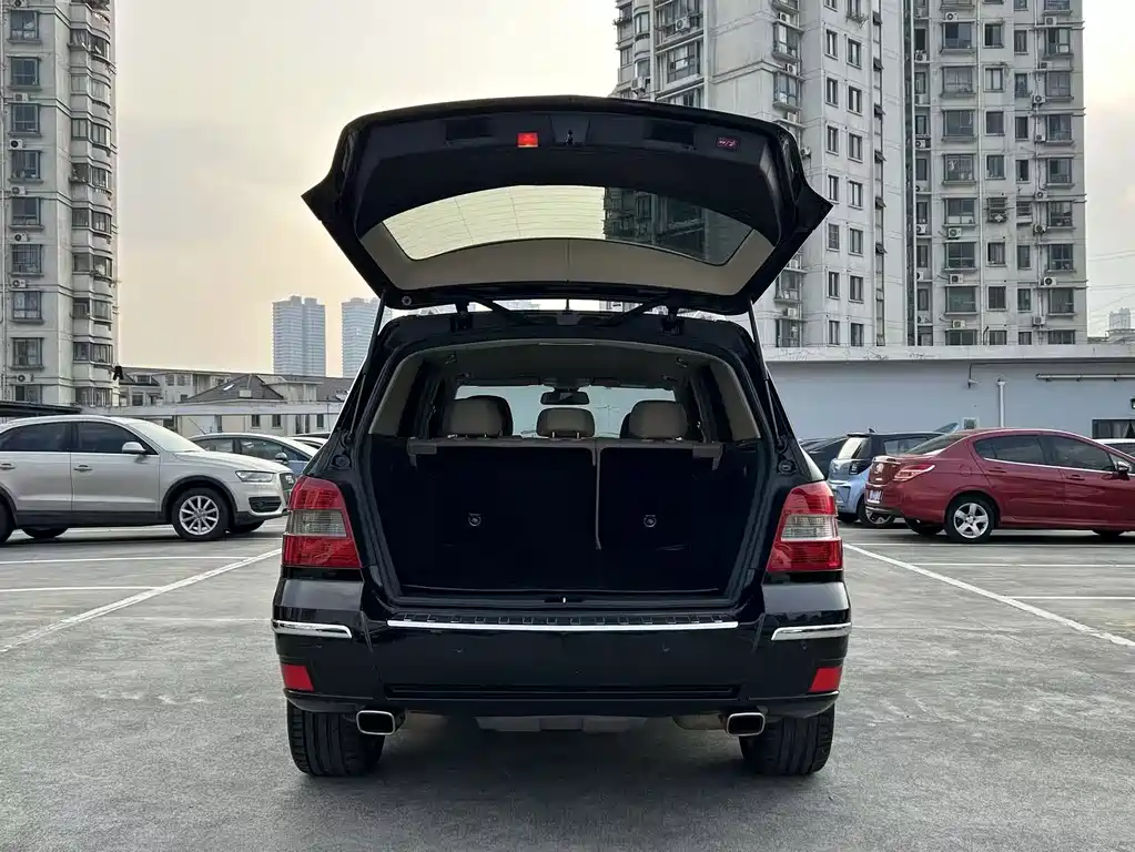 Mercedes-Benz GLK-Class (Import) — миниатюра 17