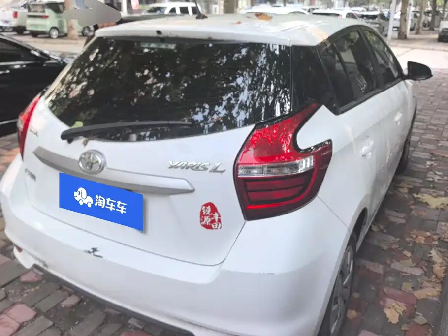 Toyota Yaris L — миниатюра 3