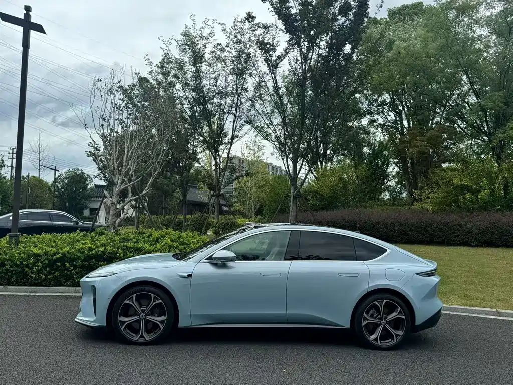 NIO ET5 — миниатюра 9