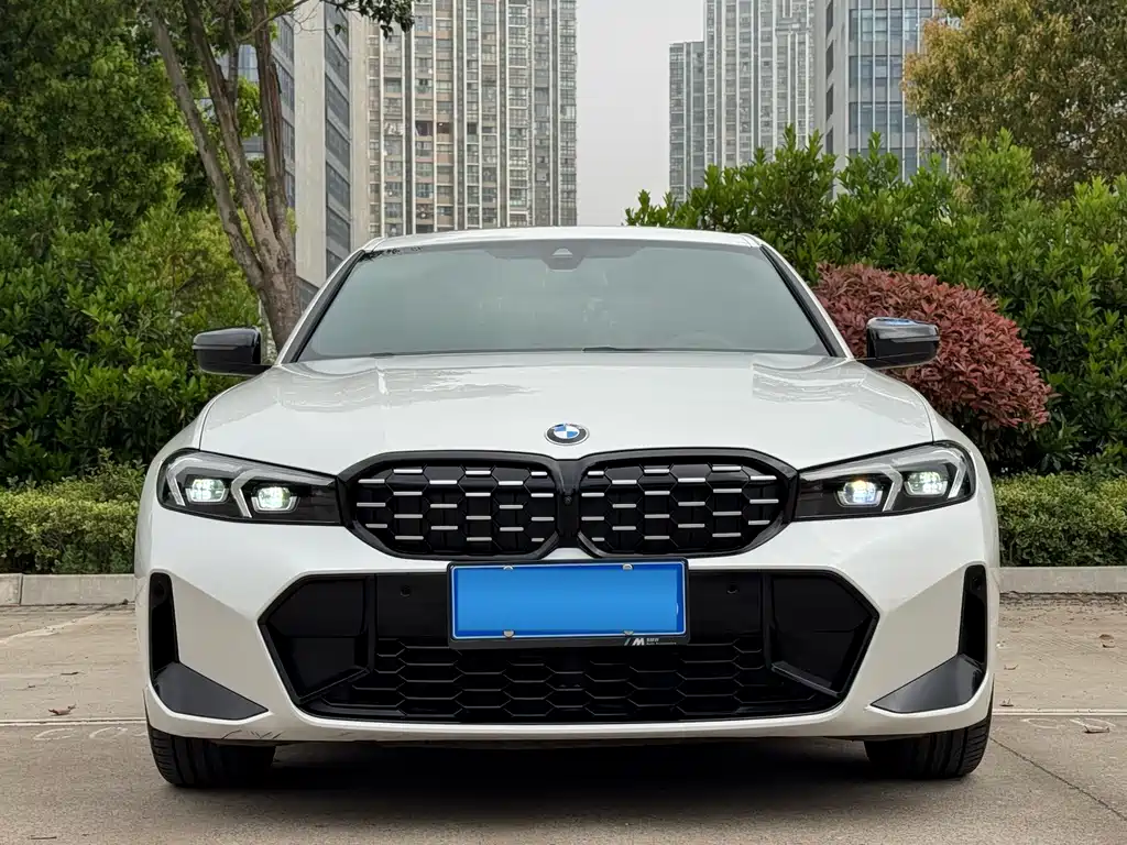 BMW 3 Series 2023