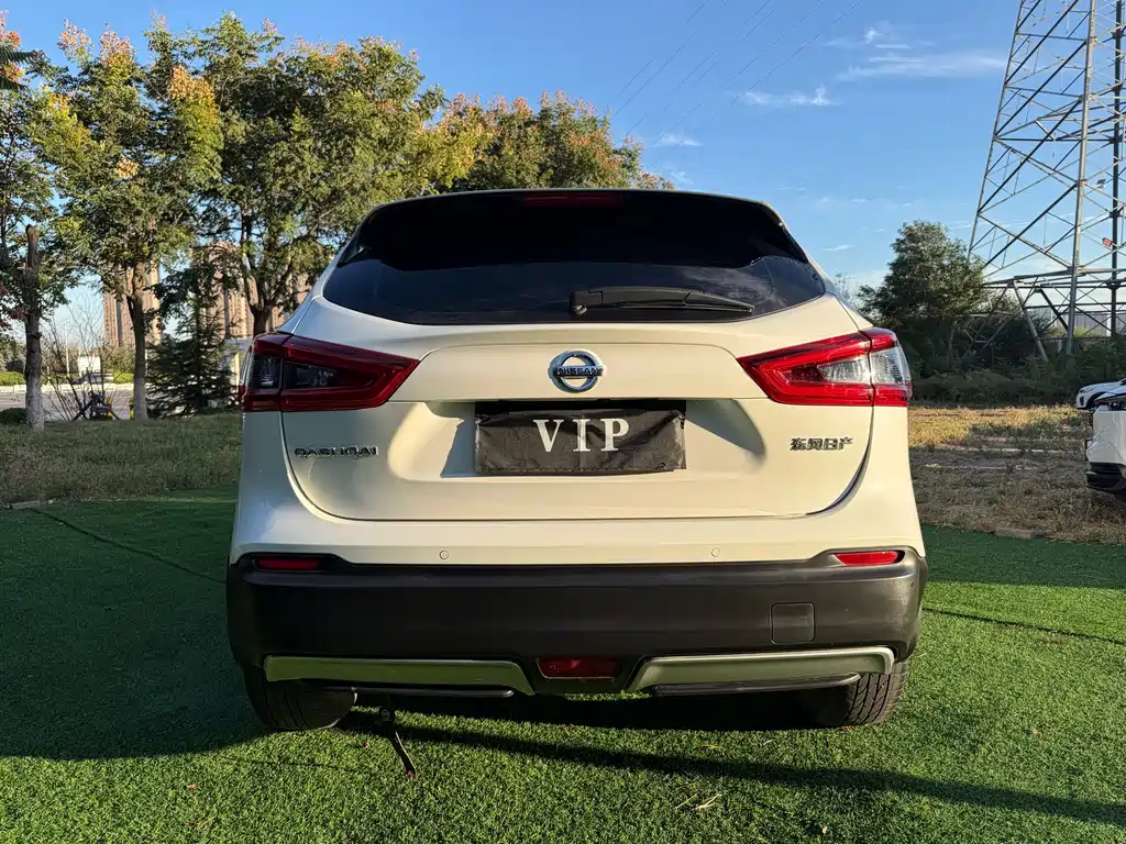 Nissan Qashqai — миниатюра 5