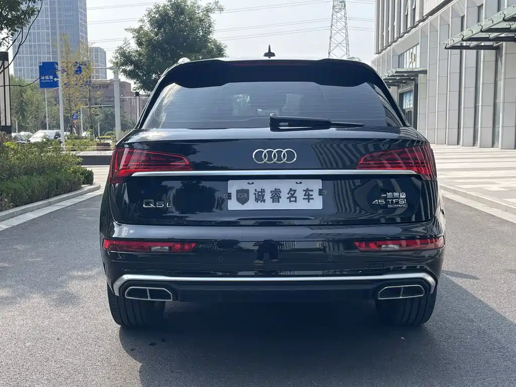 Audi Q5L — миниатюра 8