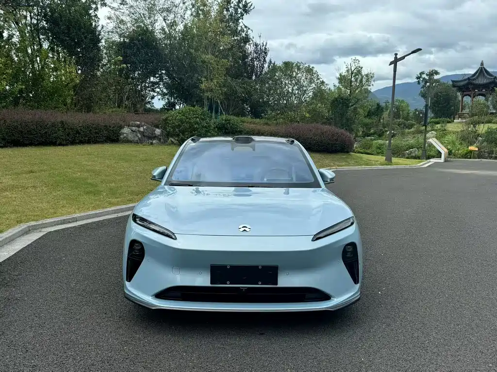 NIO ET5 — миниатюра 2
