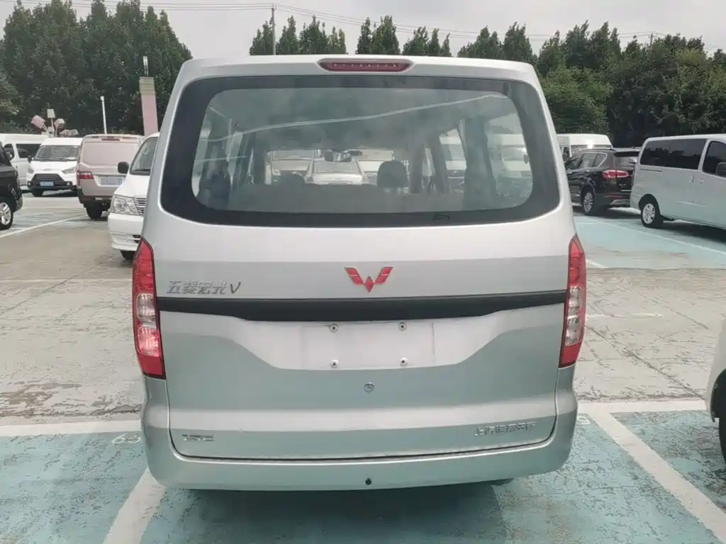 Wuling Hongguang V — миниатюра 6