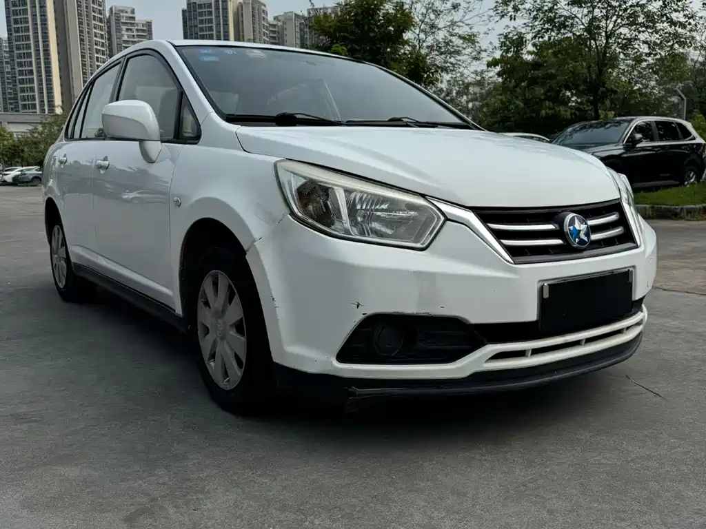 Venucia D50
