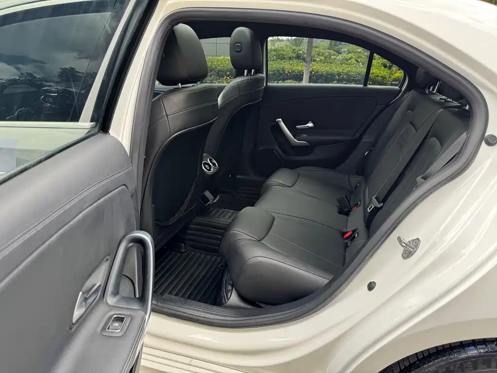 Mercedes-Benz A-Class A 2020 A 200 L