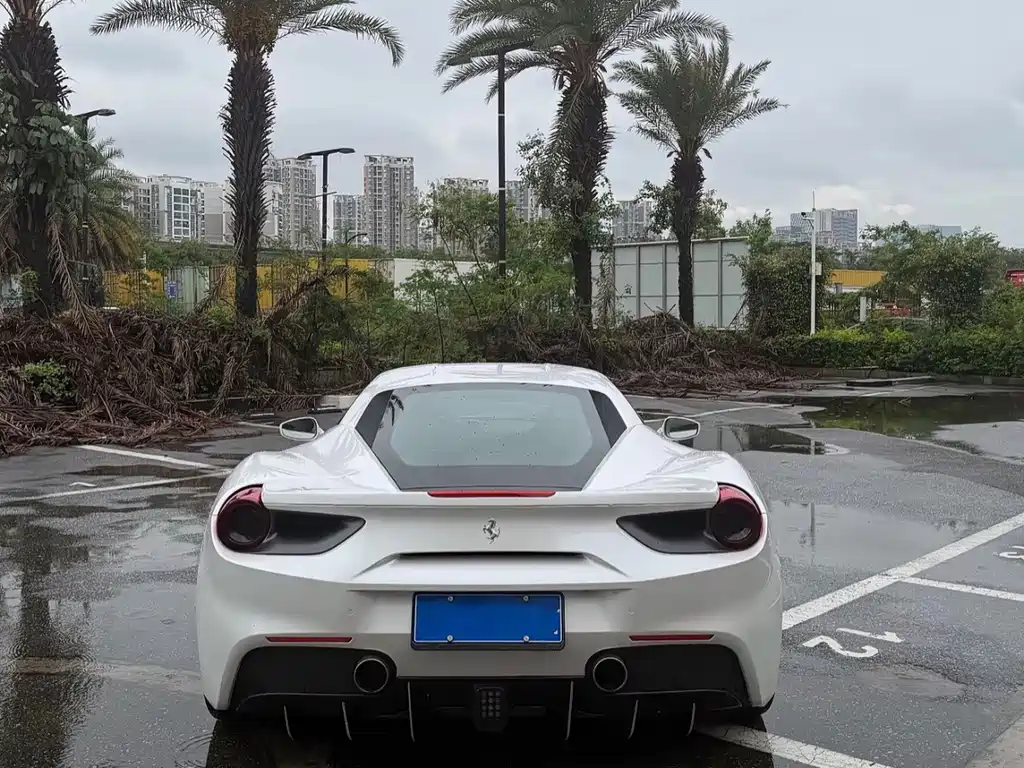 Ferrari 488 — миниатюра 3