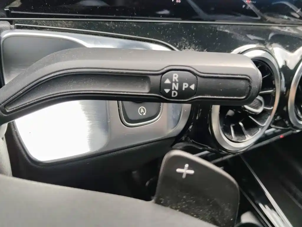 Mercedes-Benz GLB — миниатюра 15