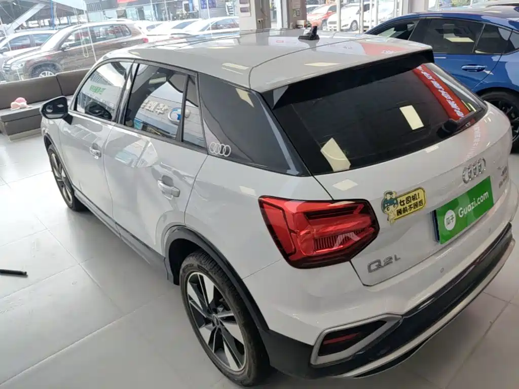 Audi Q2L — миниатюра 5