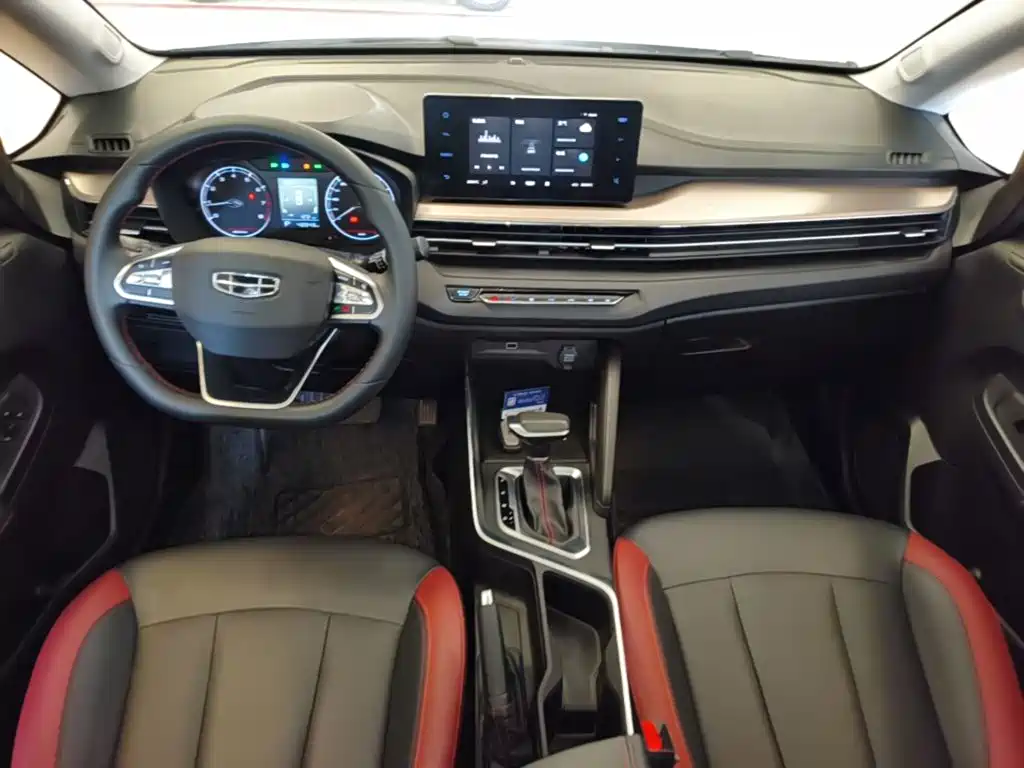 Geely Vision X3 — миниатюра 10