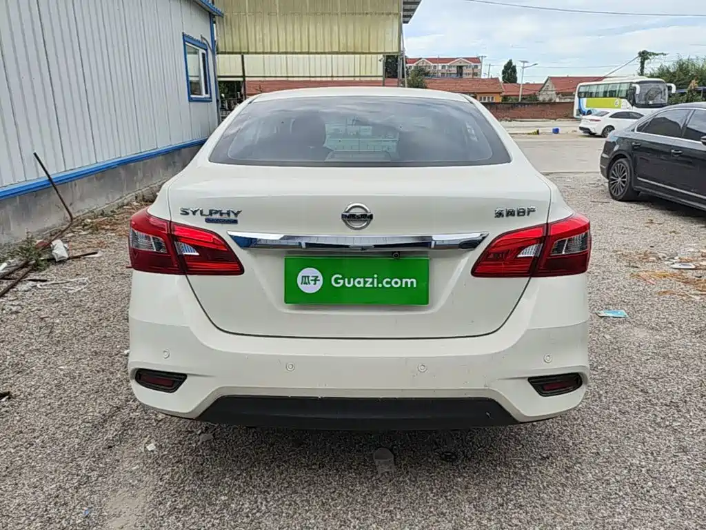 Nissan Sylphy — миниатюра 6