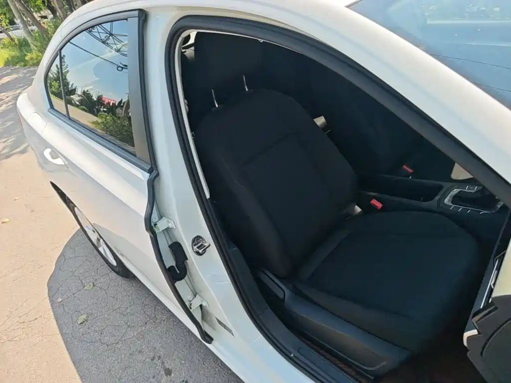 Volkswagen Bora — миниатюра 25