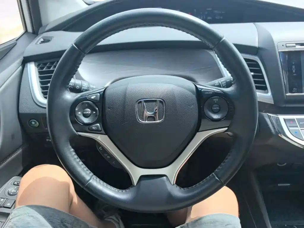 Honda Jade — миниатюра 11