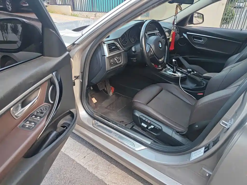 BMW 3 Series — миниатюра 14