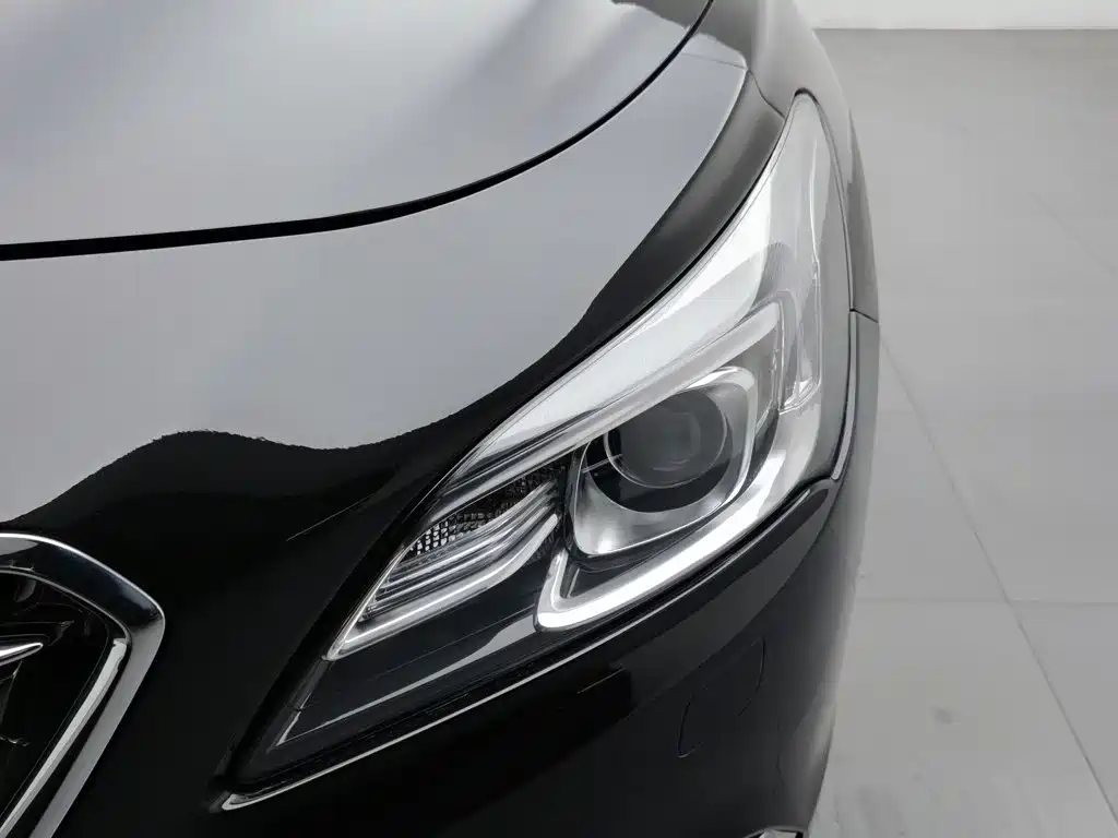 Buick LaCrosse 2016 28T Premium