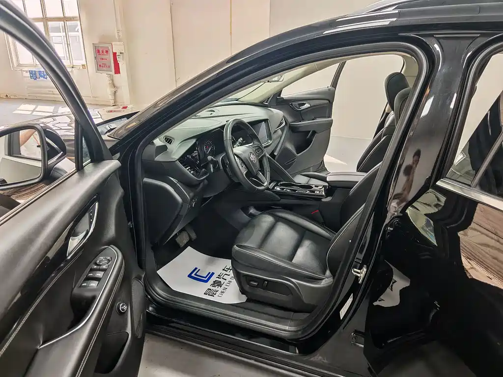 Buick Envision Plus — миниатюра 8