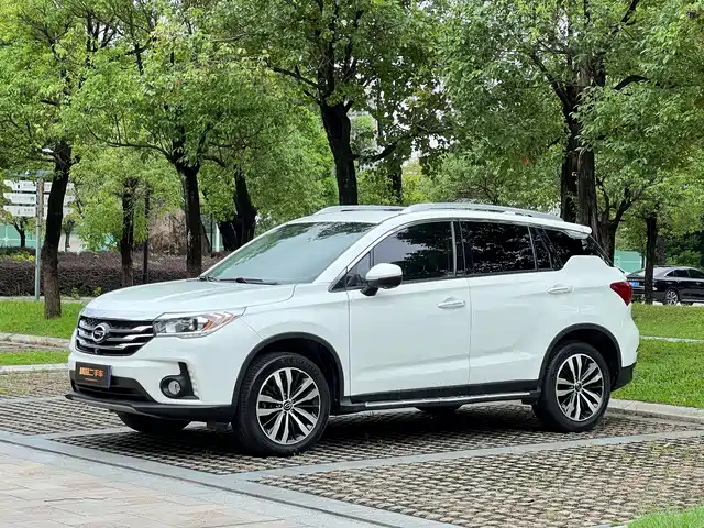 GAC Trumpchi GS4