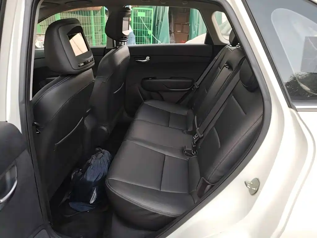 Kia KX3 — миниатюра 13