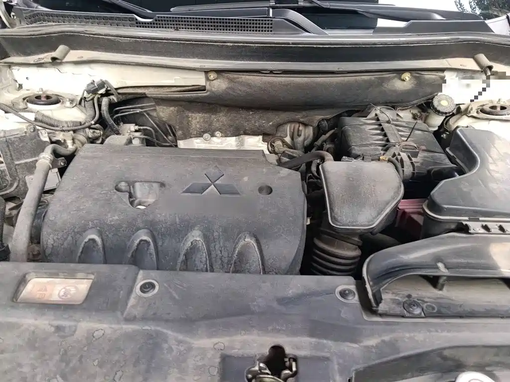 Mitsubishi Outlander — миниатюра 16