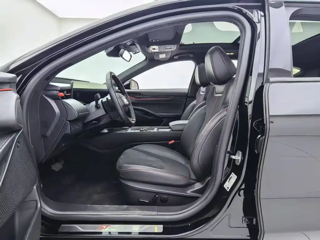 Ford Evos — миниатюра 18