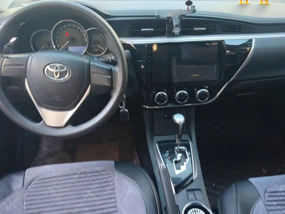Toyota Corolla — миниатюра 12