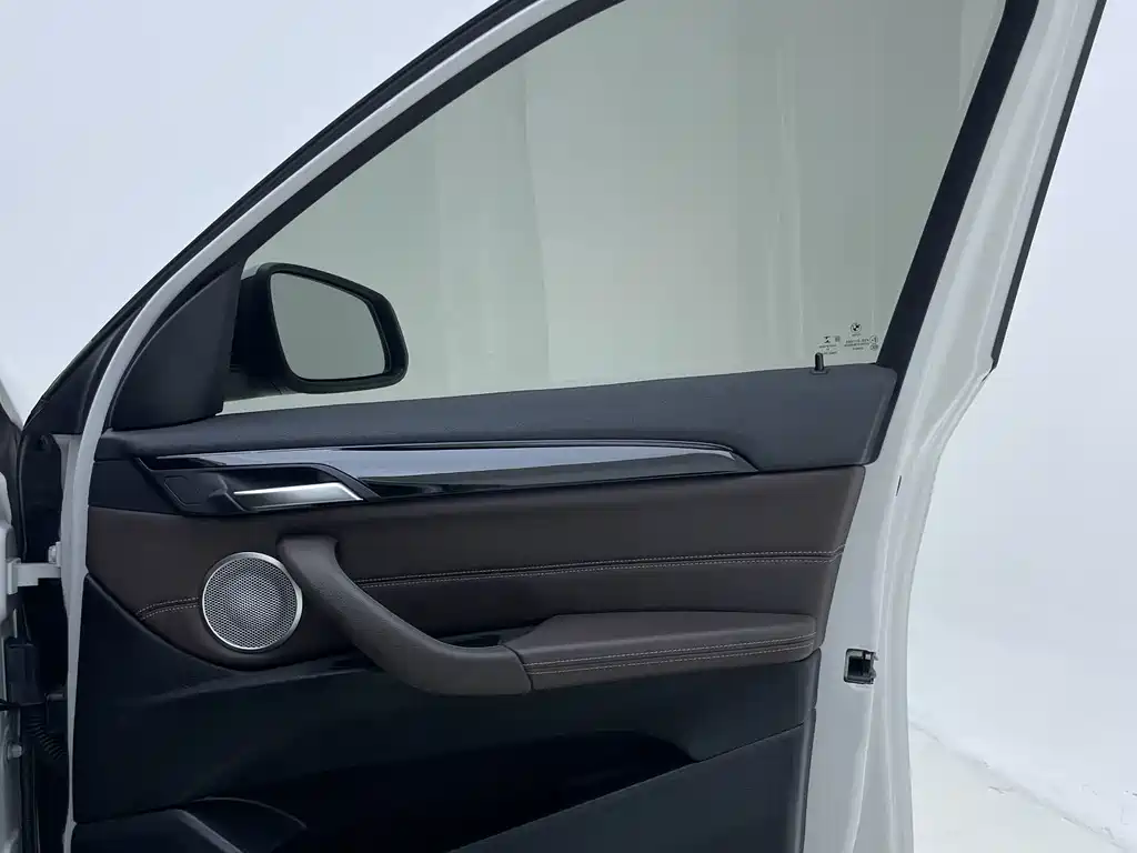 BMW X1 — миниатюра 18