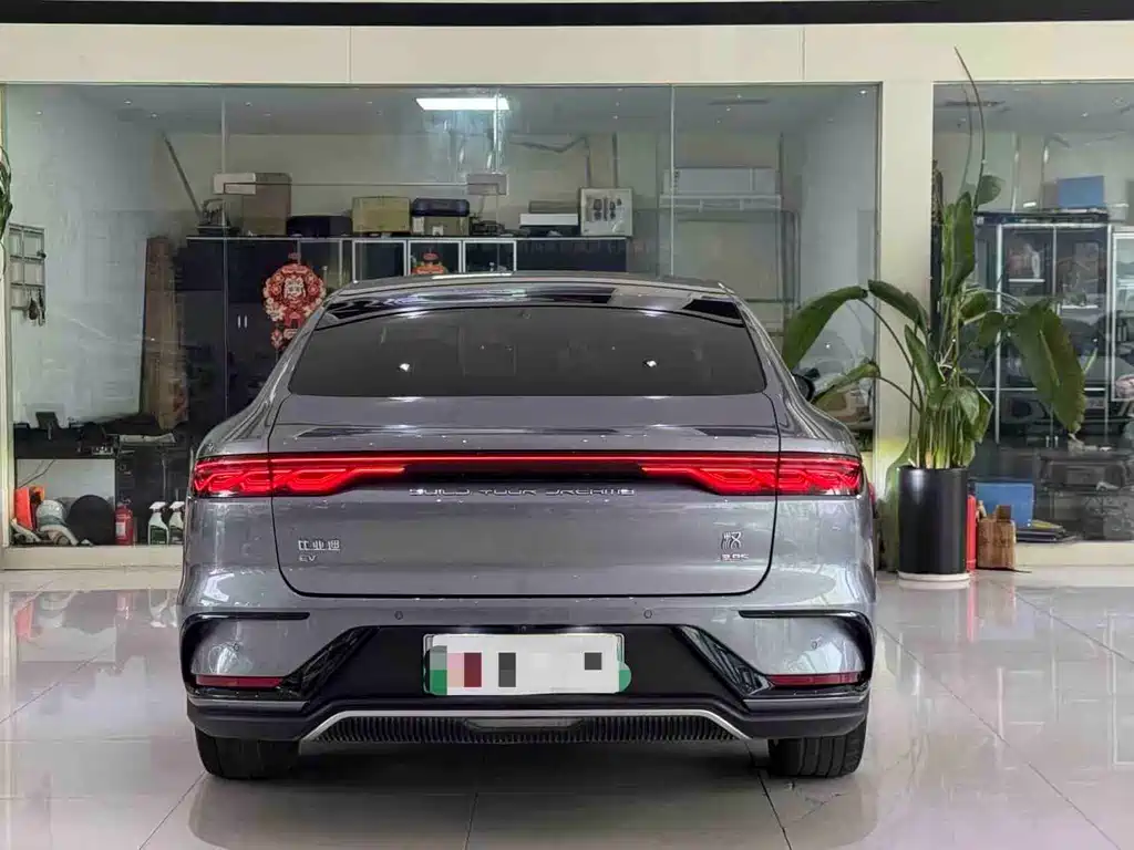 BYD Han — миниатюра 9