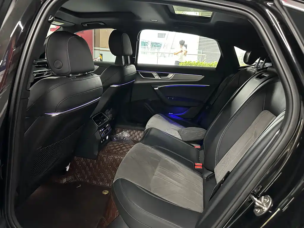 Audi A6L — миниатюра 11