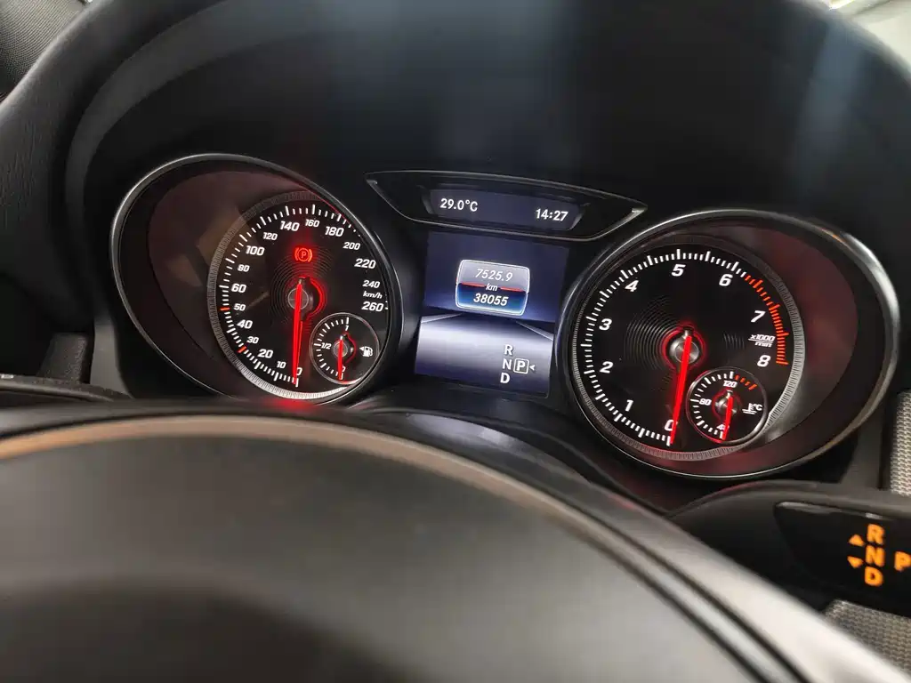 Mercedes-Benz CLA (Import) — миниатюра 13