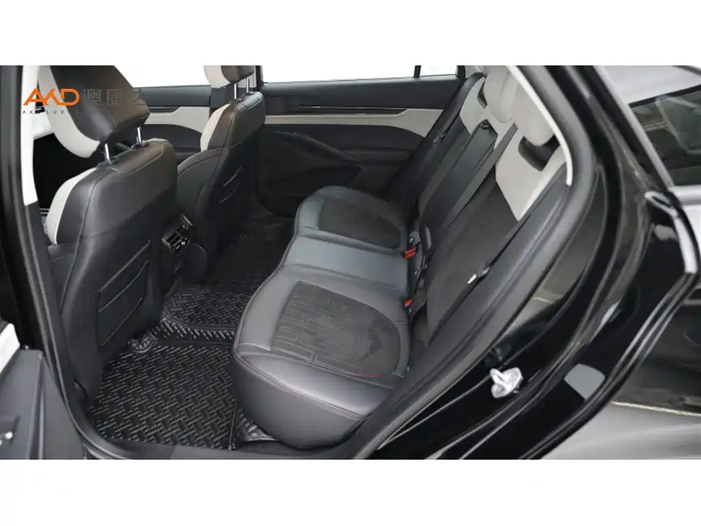 Ford Mondeo — миниатюра 7