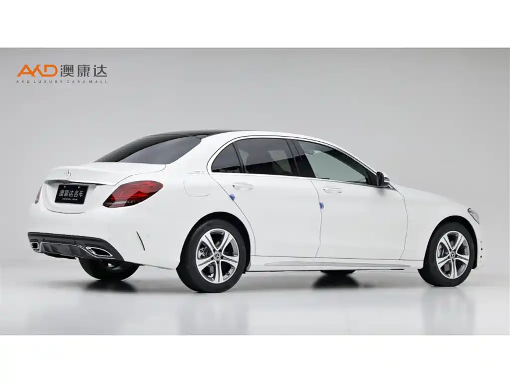 Mercedes-Benz C-Class — миниатюра 3