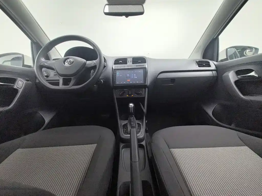 Volkswagen Polo — миниатюра 5