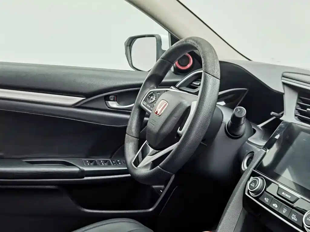 Honda Civic — миниатюра 22