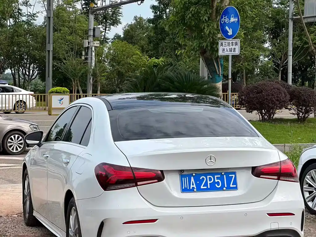 Mercedes-Benz A-Class — миниатюра 7