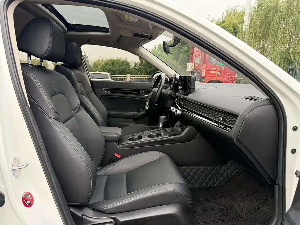 Honda Civic — миниатюра 7