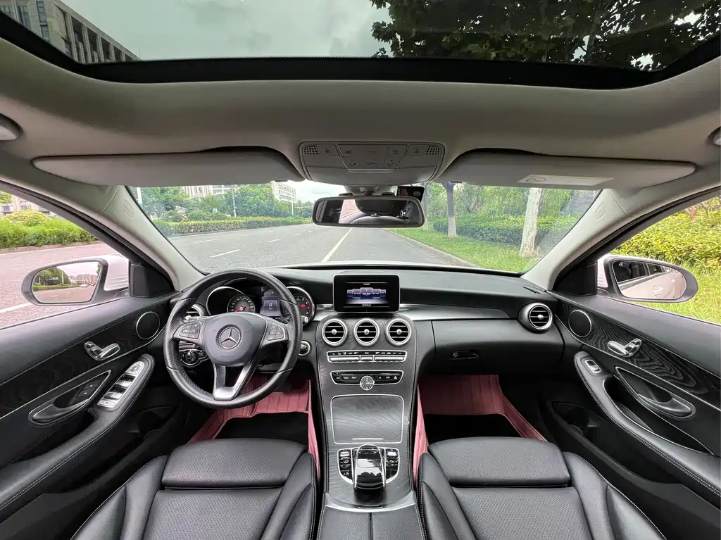 Mercedes-Benz C-Class (Import) — миниатюра 11
