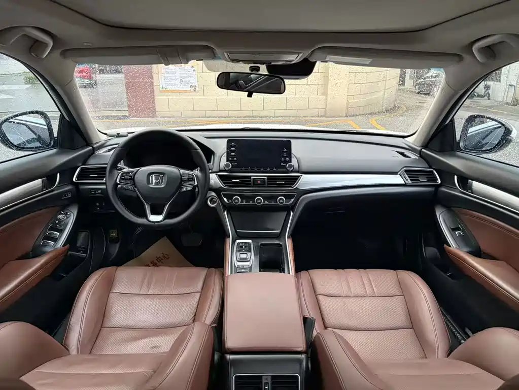 Honda Inspire — миниатюра 10