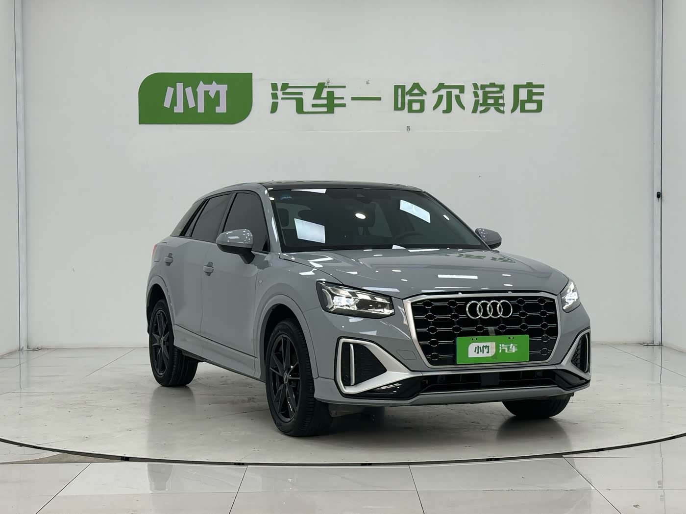 Audi Q2L 1.4 л 2023 г. Серебристо-серый, пробег 22000 км