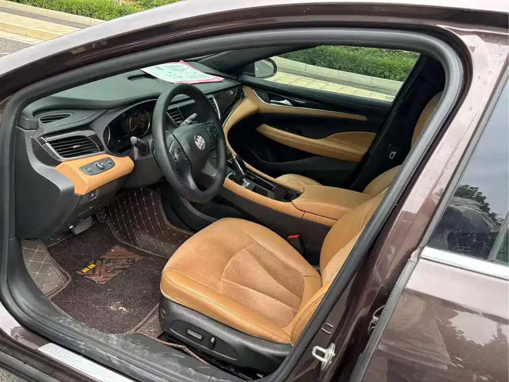 Buick LaCrosse — миниатюра 4