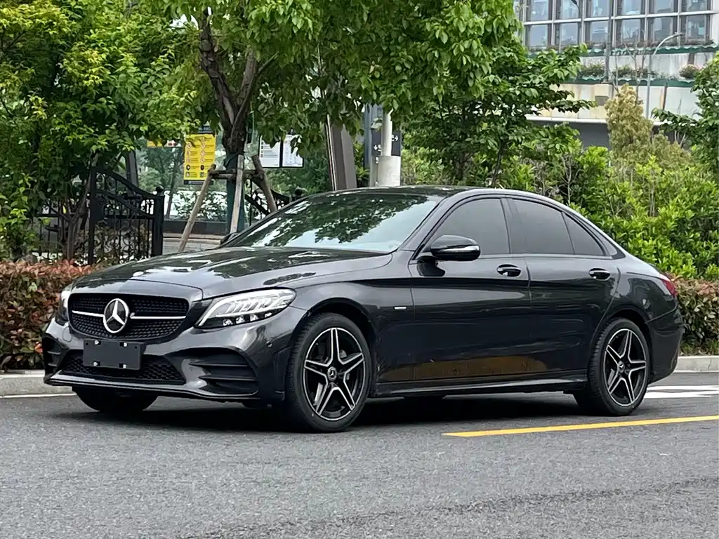 Mercedes-Benz C-Class 2021