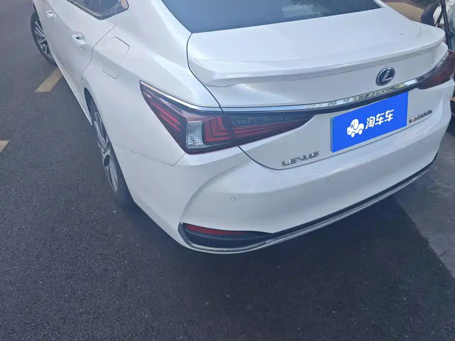 Lexus ES — миниатюра 4