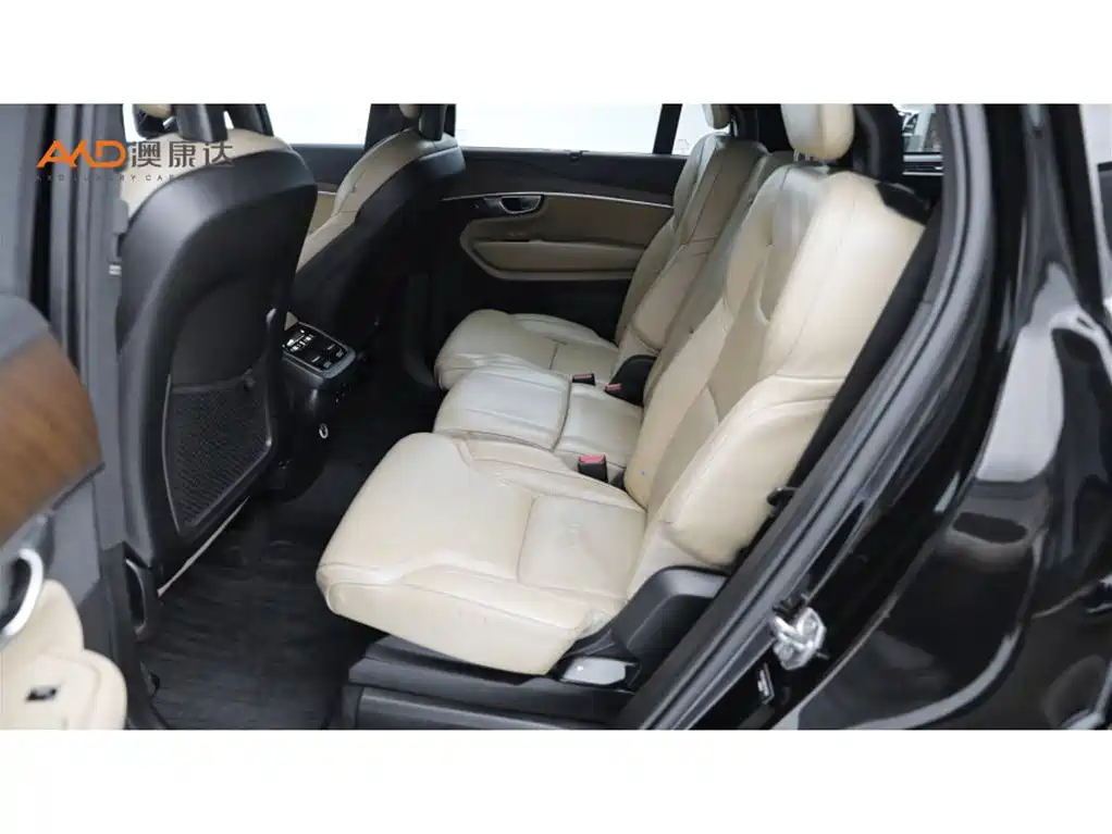 Volvo XC90 — миниатюра 7