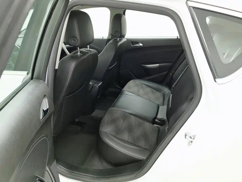 Buick Excelle — миниатюра 15