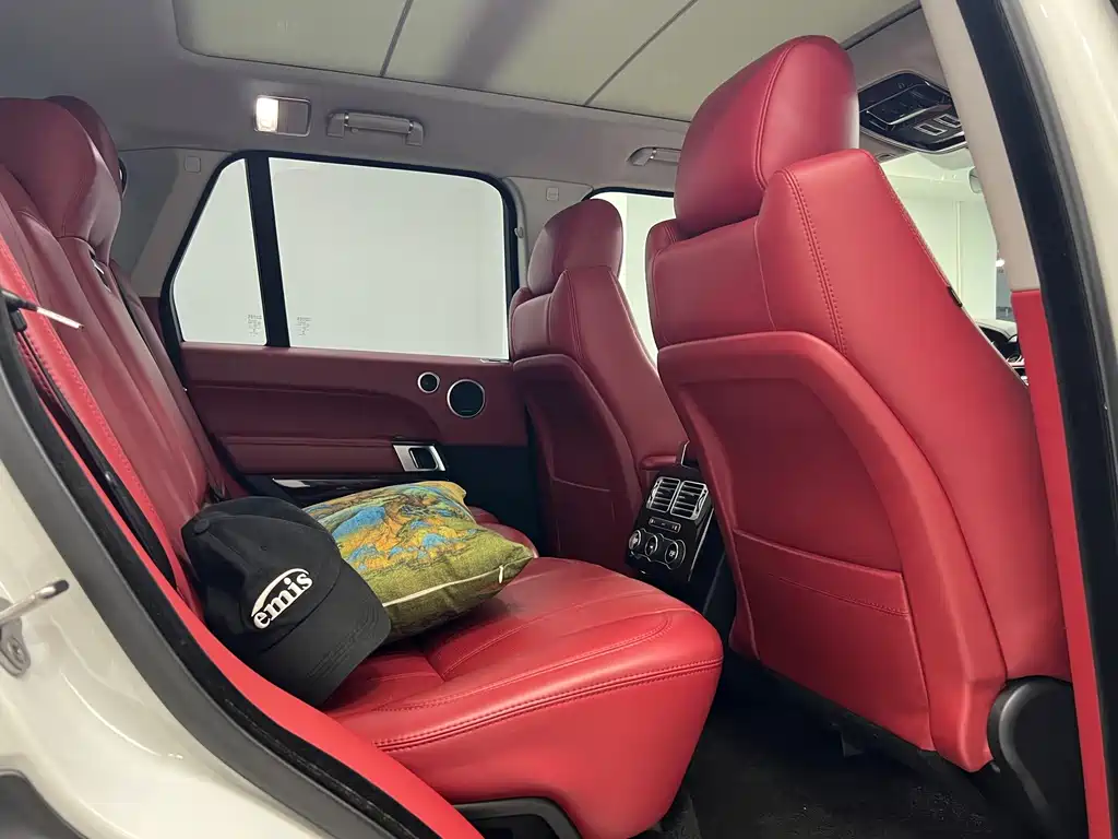 Land Rover Range Rover — миниатюра 24
