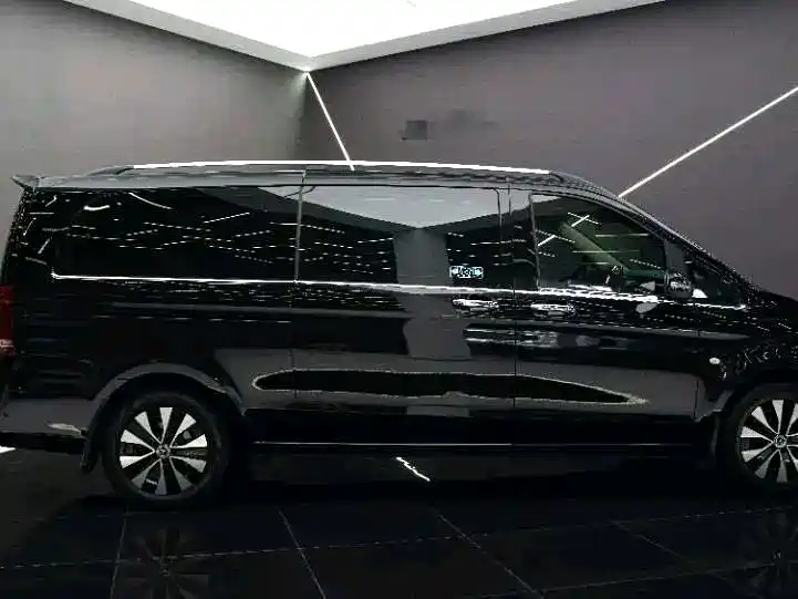 Mercedes-Benz Vito — миниатюра 2