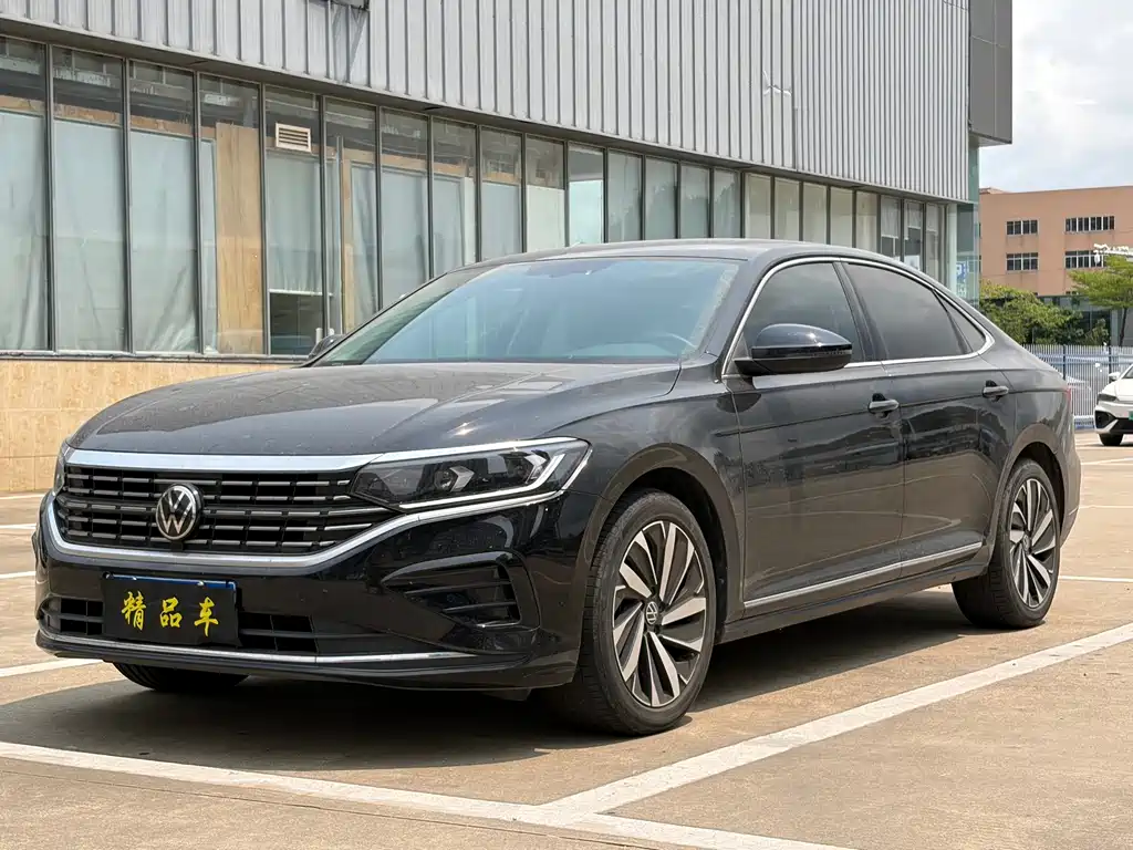 Volkswagen Passat 2023