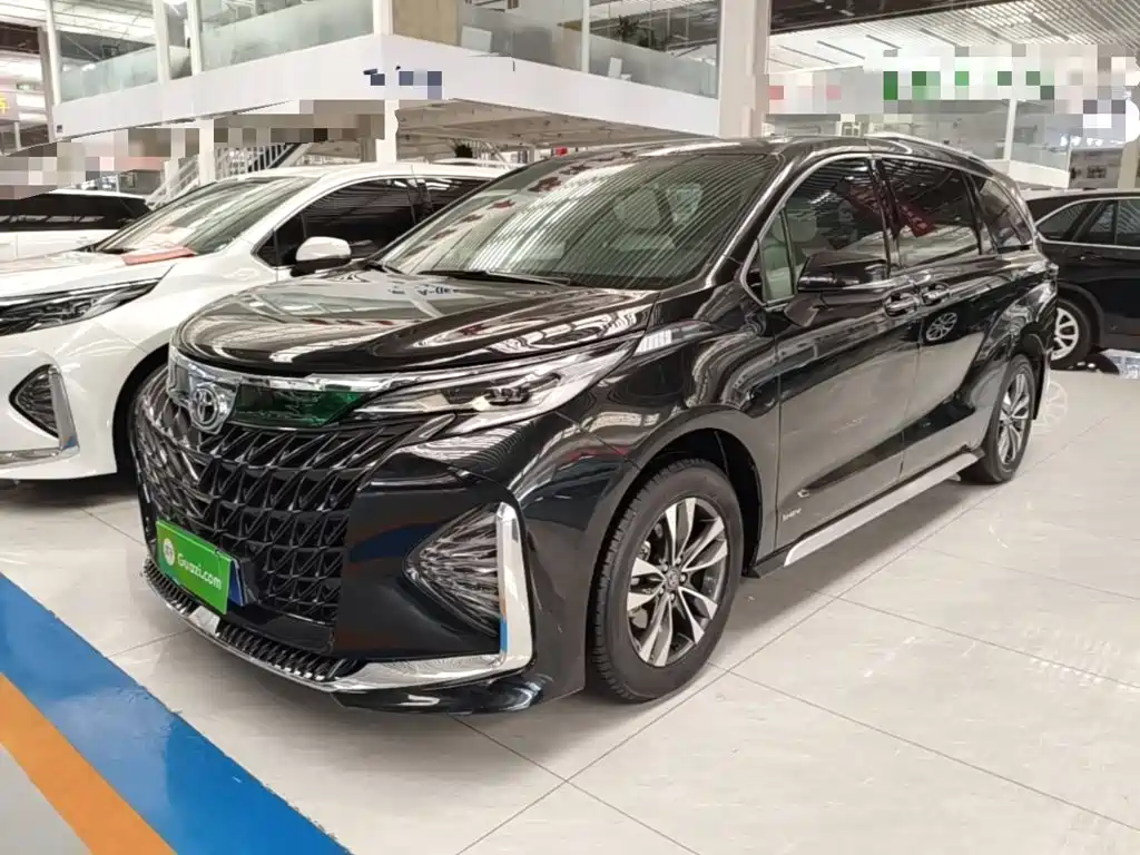 Toyota Granvia — миниатюра 2