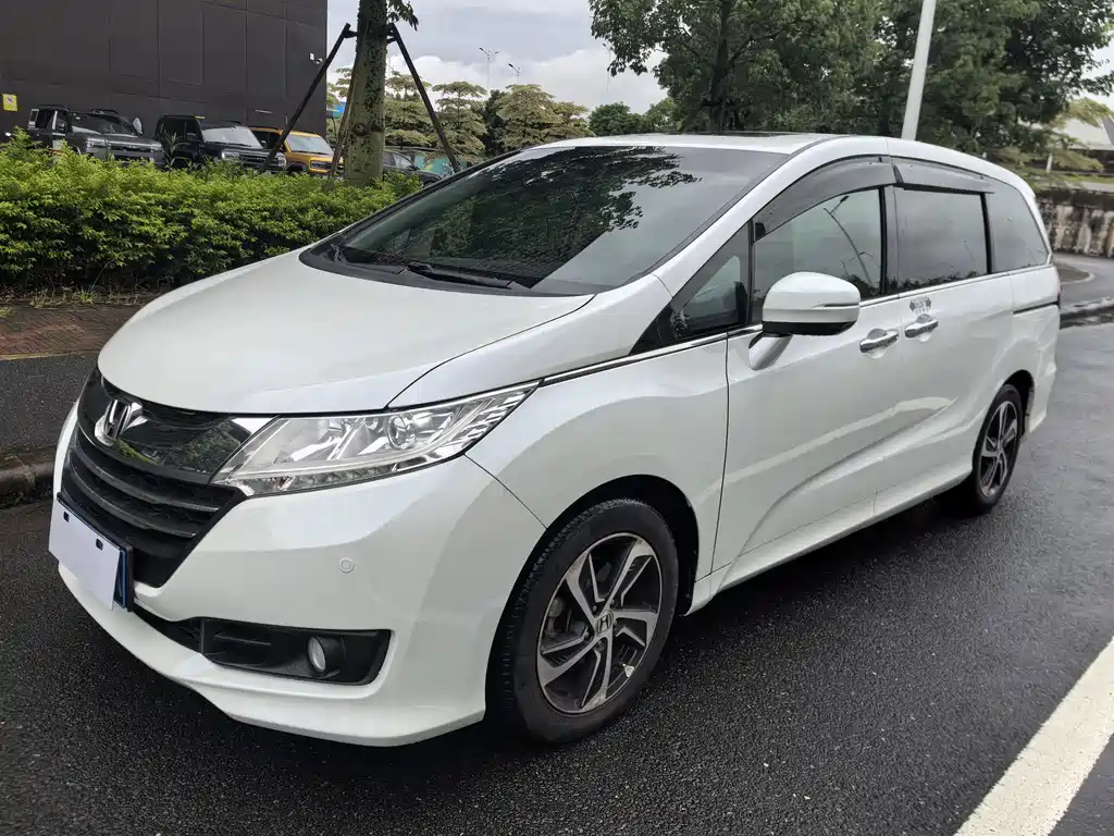 2015 Honda Odyssey - zdjęcie 1 z 27