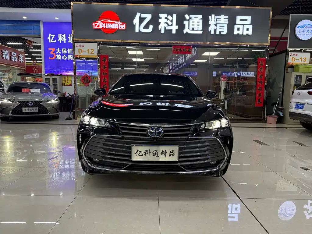 Toyota Avalon 2019 2.5L XLE Luxury V