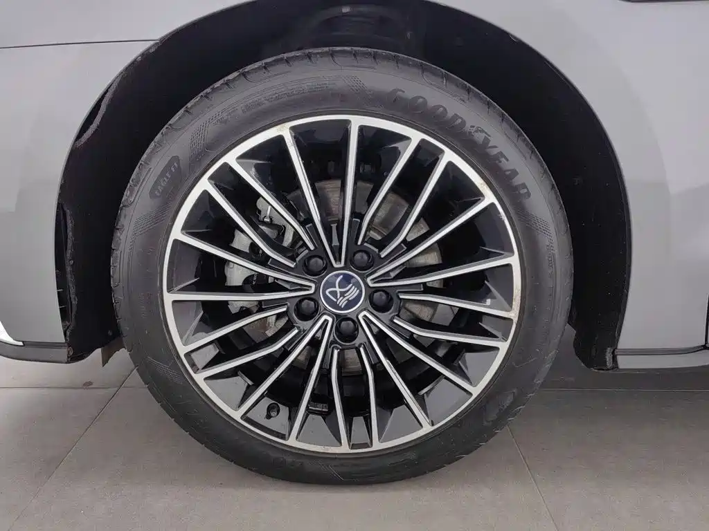 BYD Han — миниатюра 17
